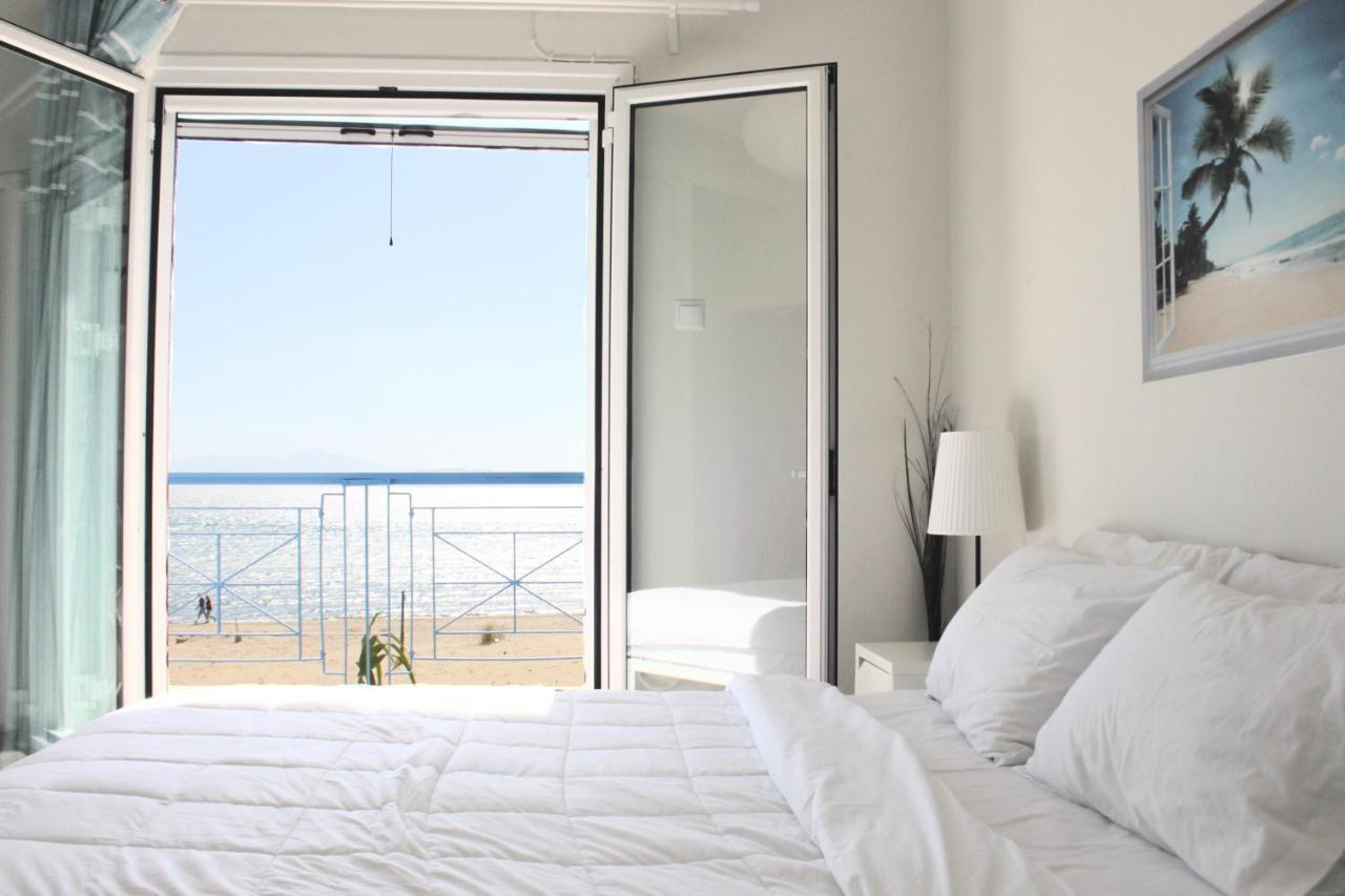 Penthouse & Apartments By The Sea Airport Airstay アルテミダ エクステリア 写真